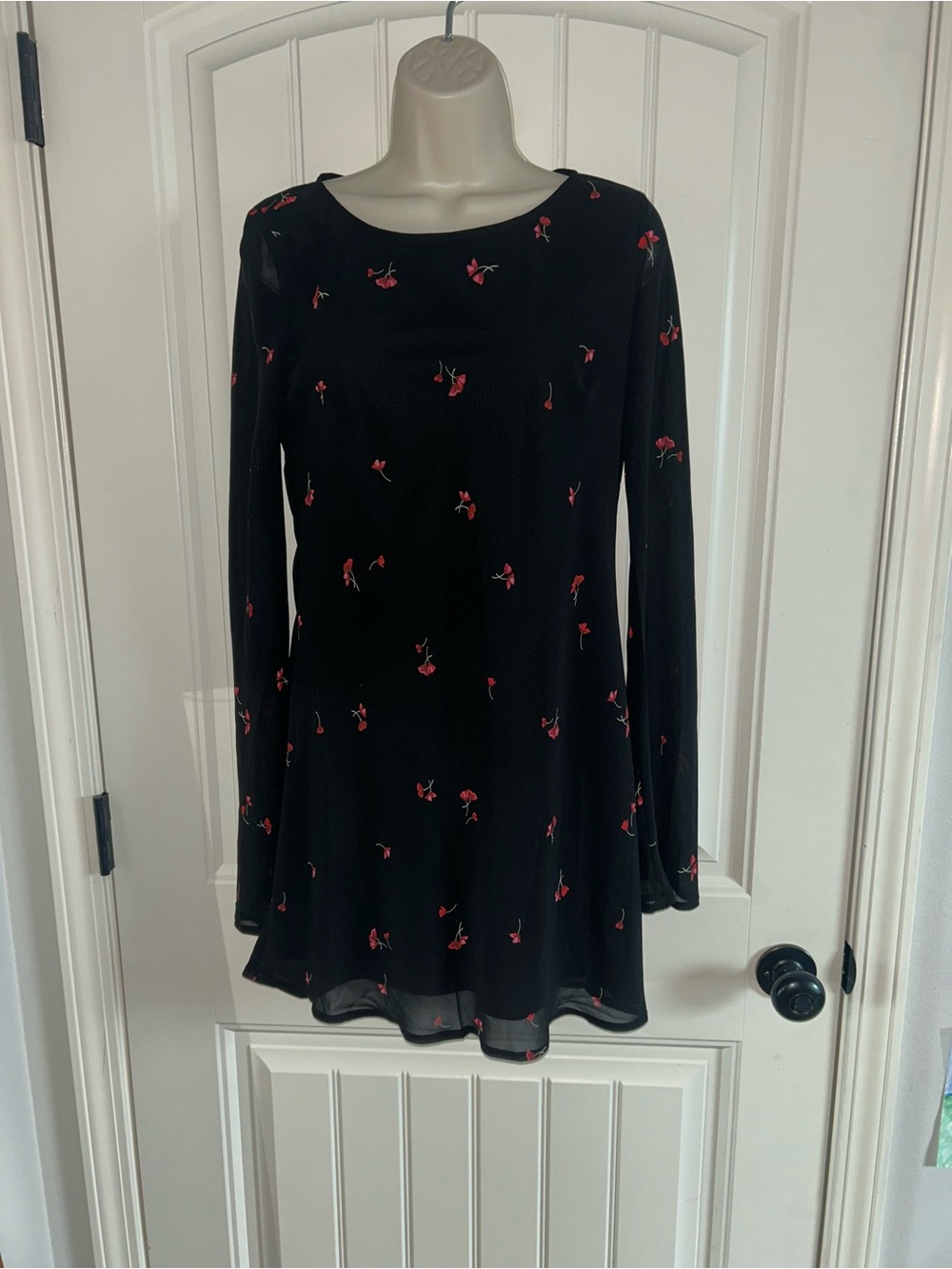 NWT Z Supply Black Long-Sleeve Mini Dress with Red Floral Print Sz S